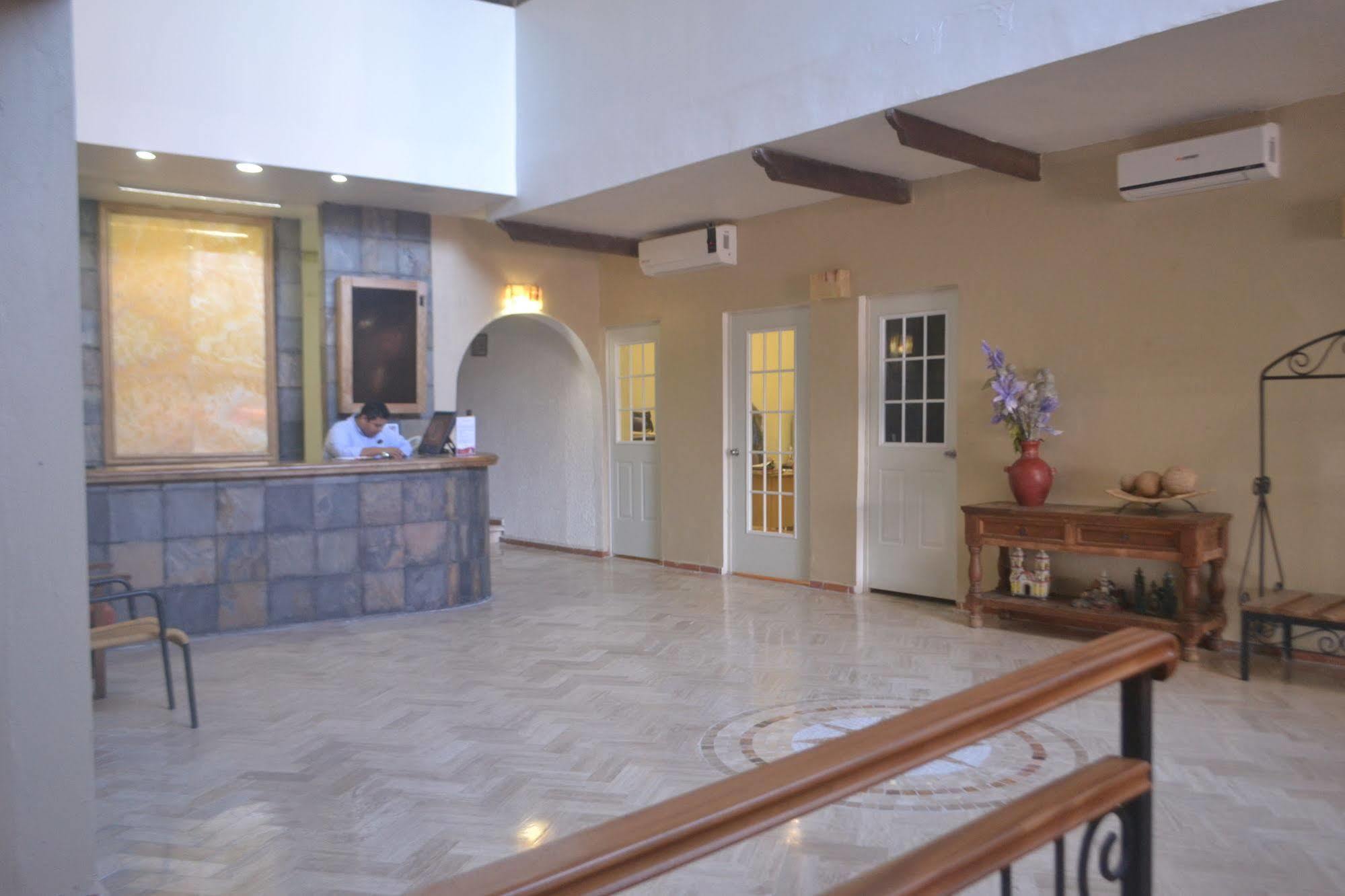 Hotel Plaza Independencia Villahermosa Buitenkant foto